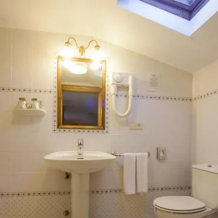 Hotel Santu Colas 3*