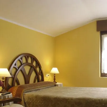 Hotel Santu Colas
